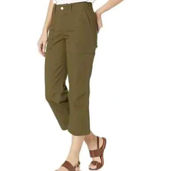 Hurley Women's Green Cropped Capris - Picture 1 of 6